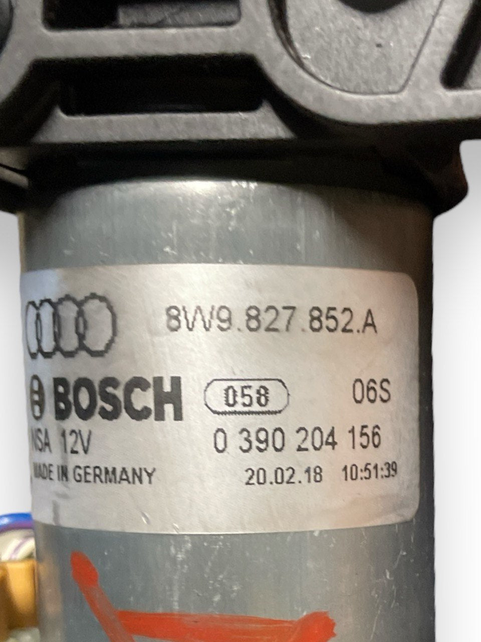 Motorino Apertura / Chiusura Cofano / Portellone posteriore Destro cod:8w9827852a Audi A4 B9 (2016>) - F&P CRASH SRLS - Ricambi Usati