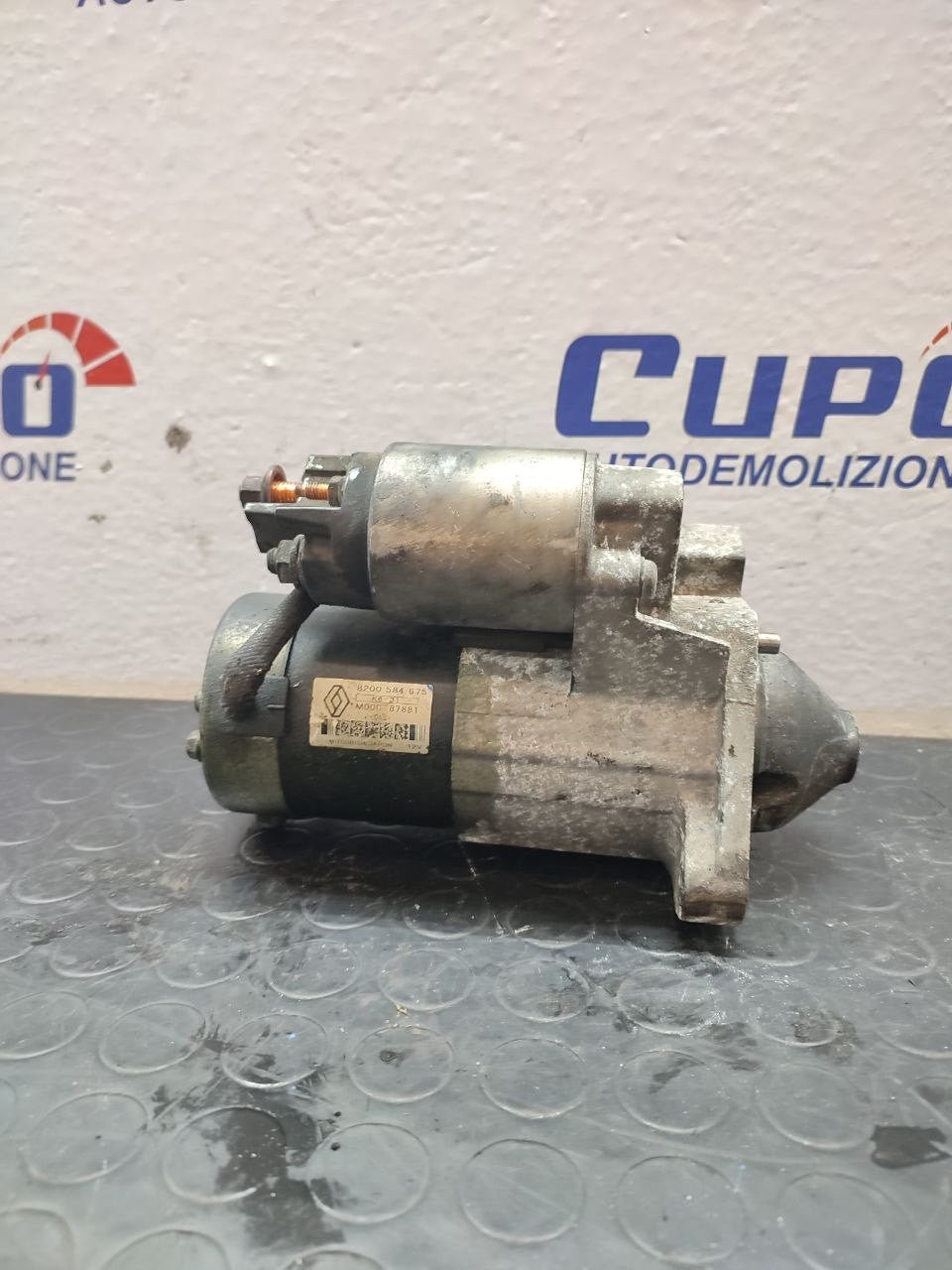 Motorino avviamento RENAULT CLIO 1.5 (2008) cod: 82000 584 675 - F&P CRASH SRLS - Ricambi Usati