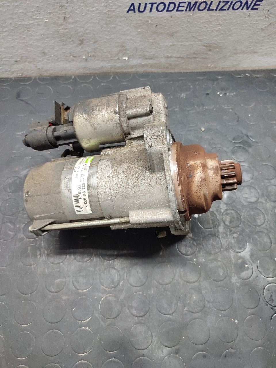 Starter Motor Volkswagen Golf 5 (2001) Code:02Z911023H - F&amp;P CRASH SRLS - Used Parts