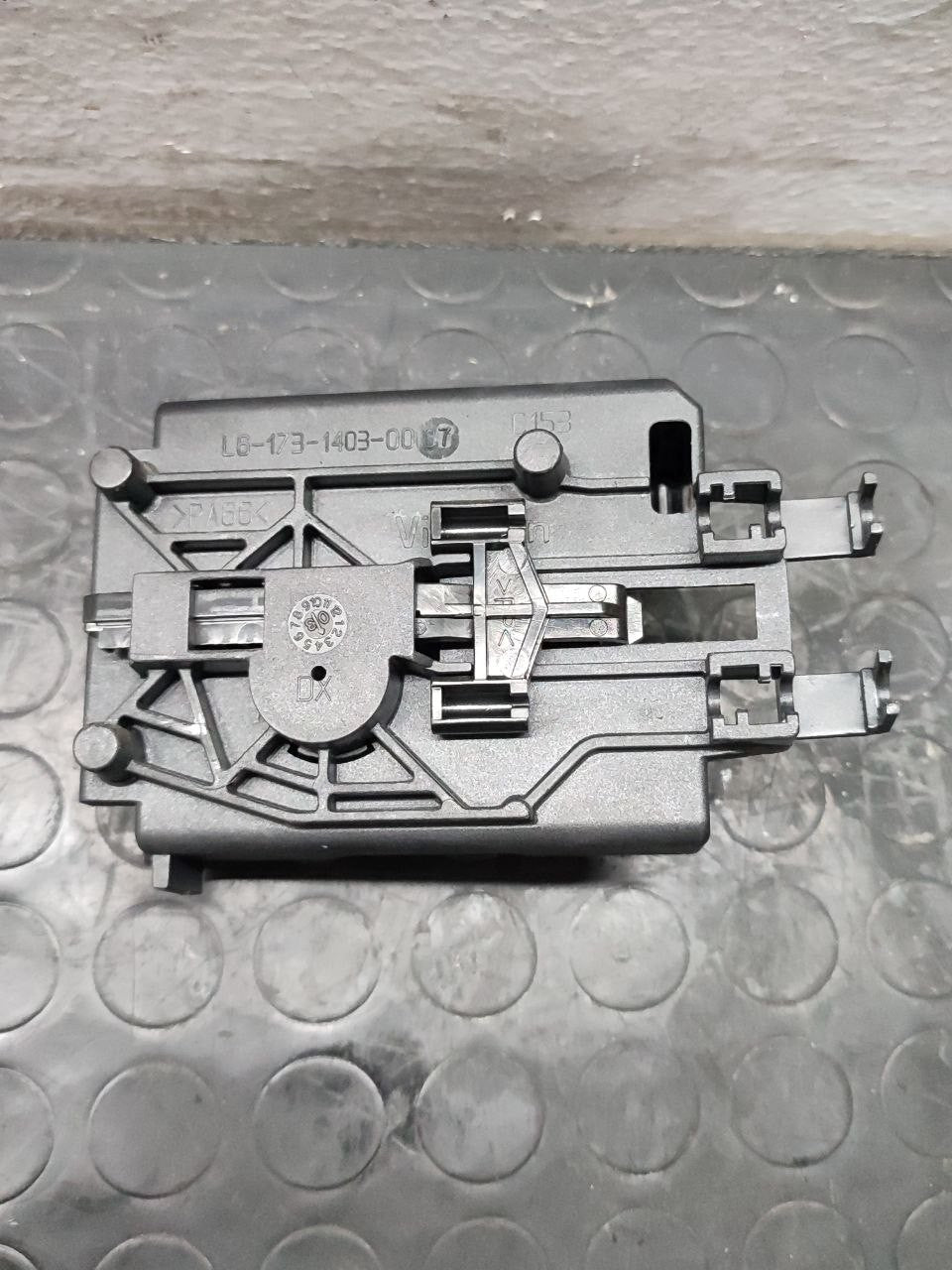 Motorino Destro Scatola Riscaldamento Bmw 5 (E60) Cod:0132801316 - F&P CRASH SRLS - Ricambi Usati