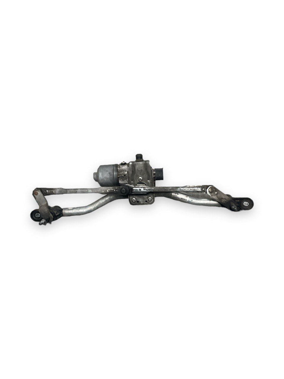 Front Windshield Wiper Motor Alfa Romeo Giulietta code:0390243019 - 50509396 (2010 - 2020) - F&P CRASH SRLS - Used Parts