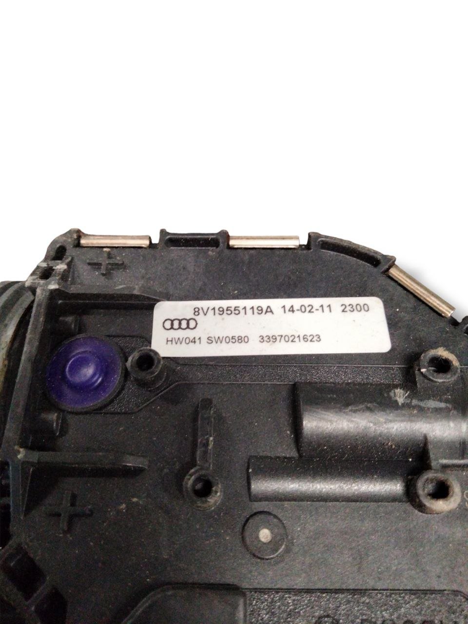Front windshield wiper motor Audi A3 8V (2012 - 2020) cod.8V1955023D - 8V1955119A - F&P CRASH SRLS - Used Parts