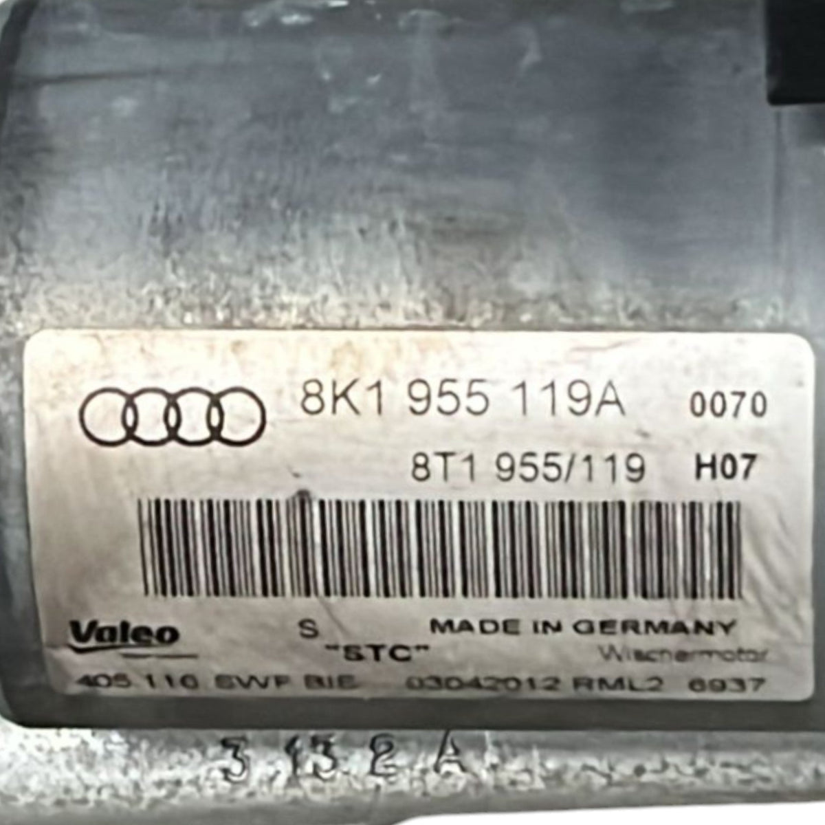 Front Windshield Wiper Motor Audi A4 (B8) code: 8K1955119A (2007 > 2015) - F&P CRASH SRLS - Used Spare Parts