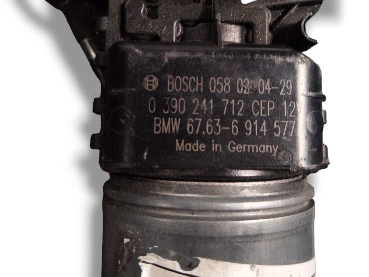 Front windshield wiper motor Bmw E90 (2004 - 2013) cod.7161711 - F&P CRASH SRLS - Used Spare Parts