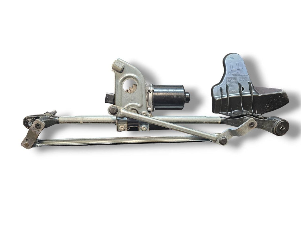 Front Windshield Wiper Motor Bmw Series 1 F20 / F21 ( 2011 - 2019 ) Code: 726750303 - F&P CRASH SRLS - Used Parts