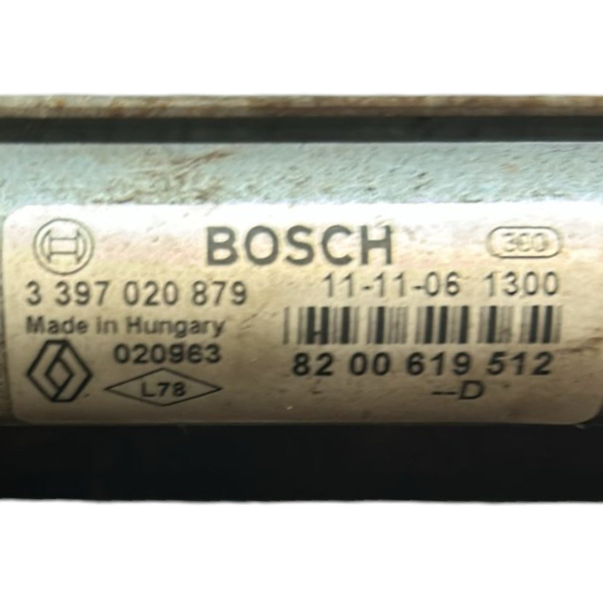 Front Windshield Wiper Motor Dacia Sandero I cod.8200619512 (2008 > 2012) - F&P CRASH SRLS - Used Spare Parts