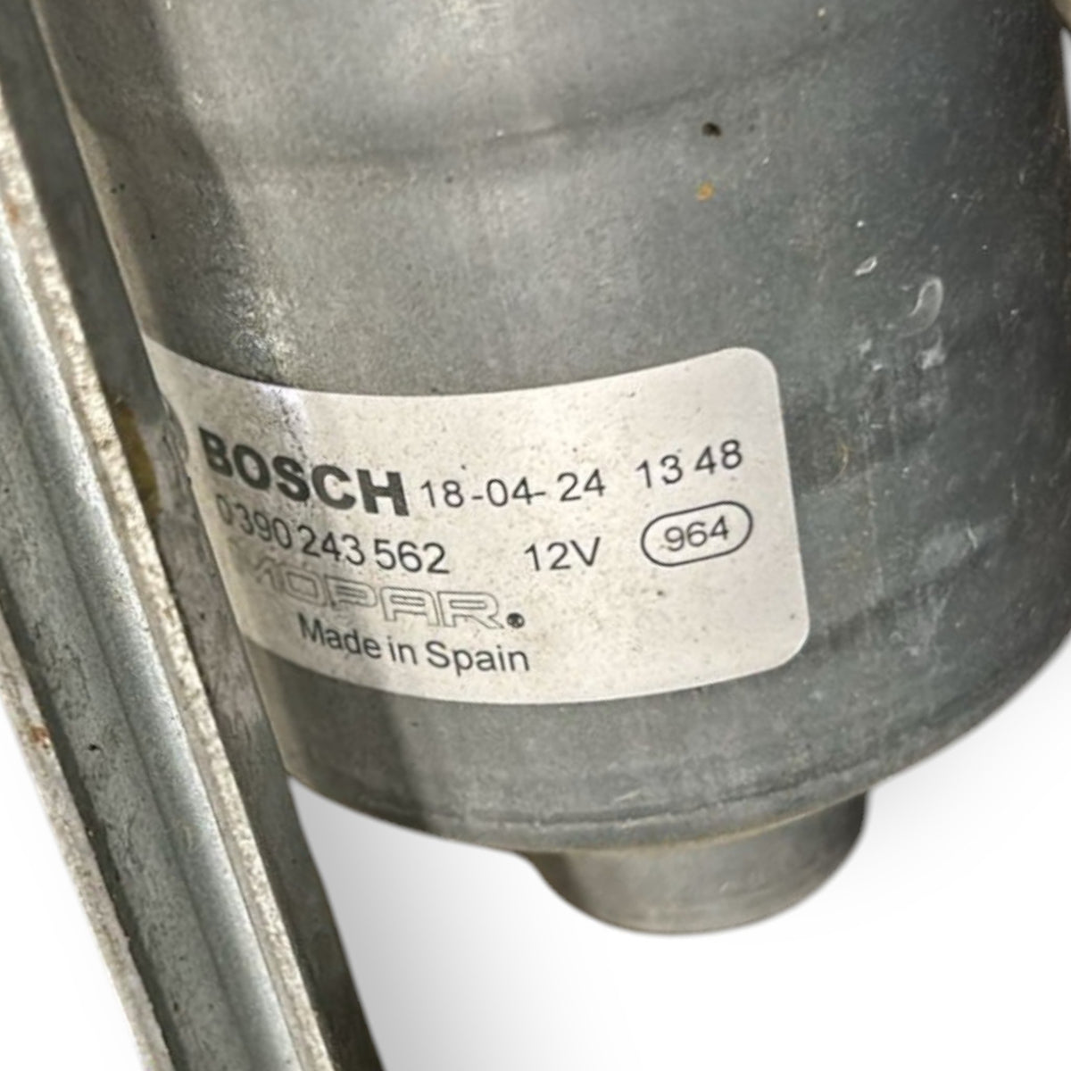Front Windshield Wiper Motor Fiat 500 X code.0390243562 (2014 > ) - F&P CRASH SRLS - Used Parts
