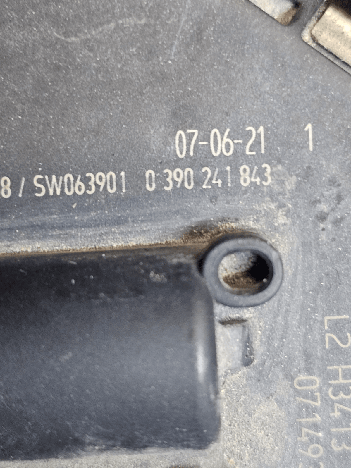 Front Windshield Wiper Motor Mercedes GLK X204 Code:1397220567 (2008 - 2015) - F&P CRASH SRLS - Used Parts