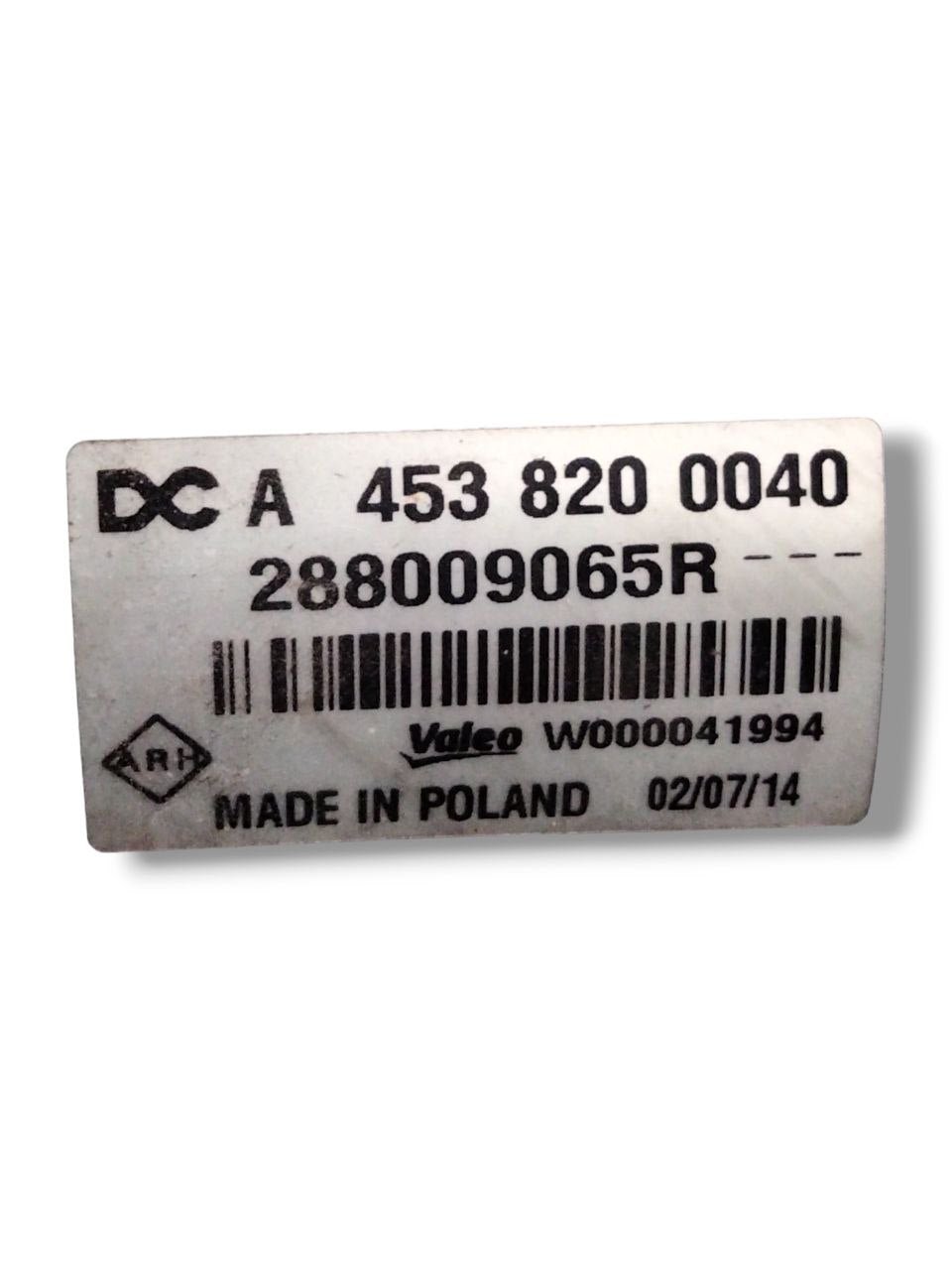 Motorino Tergicristalli anteriore Renault Twingo (2014>) cod.W000050101 - 288009065R - F&P CRASH SRLS - Ricambi Usati