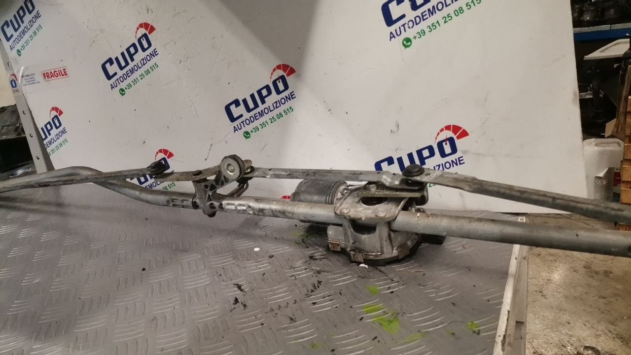 Peugeot 308 sw windshield wiper motor code: 397021099 - F&P CRASH SRLS - Used Spare Parts