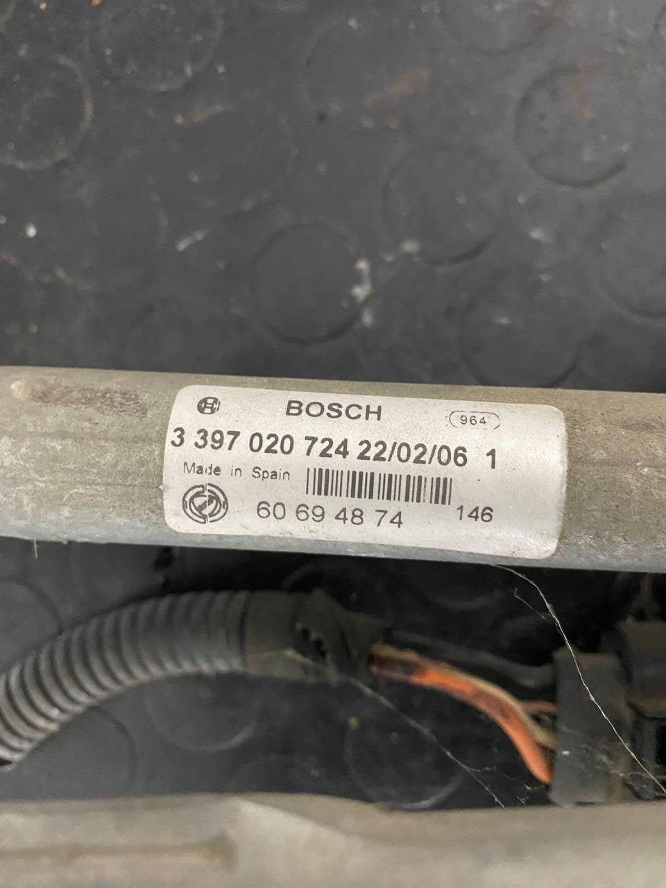 Front windshield wiper motor Alfa Romeo 159 (2010) code: 3397020724 - F&P CRASH SRLS - Used Parts
