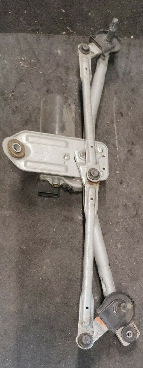 Motorino tergicristallo anteriore completo con Tandem KIA SPORTAGE 2010/2016 - F&P CRASH SRLS - Ricambi Usati