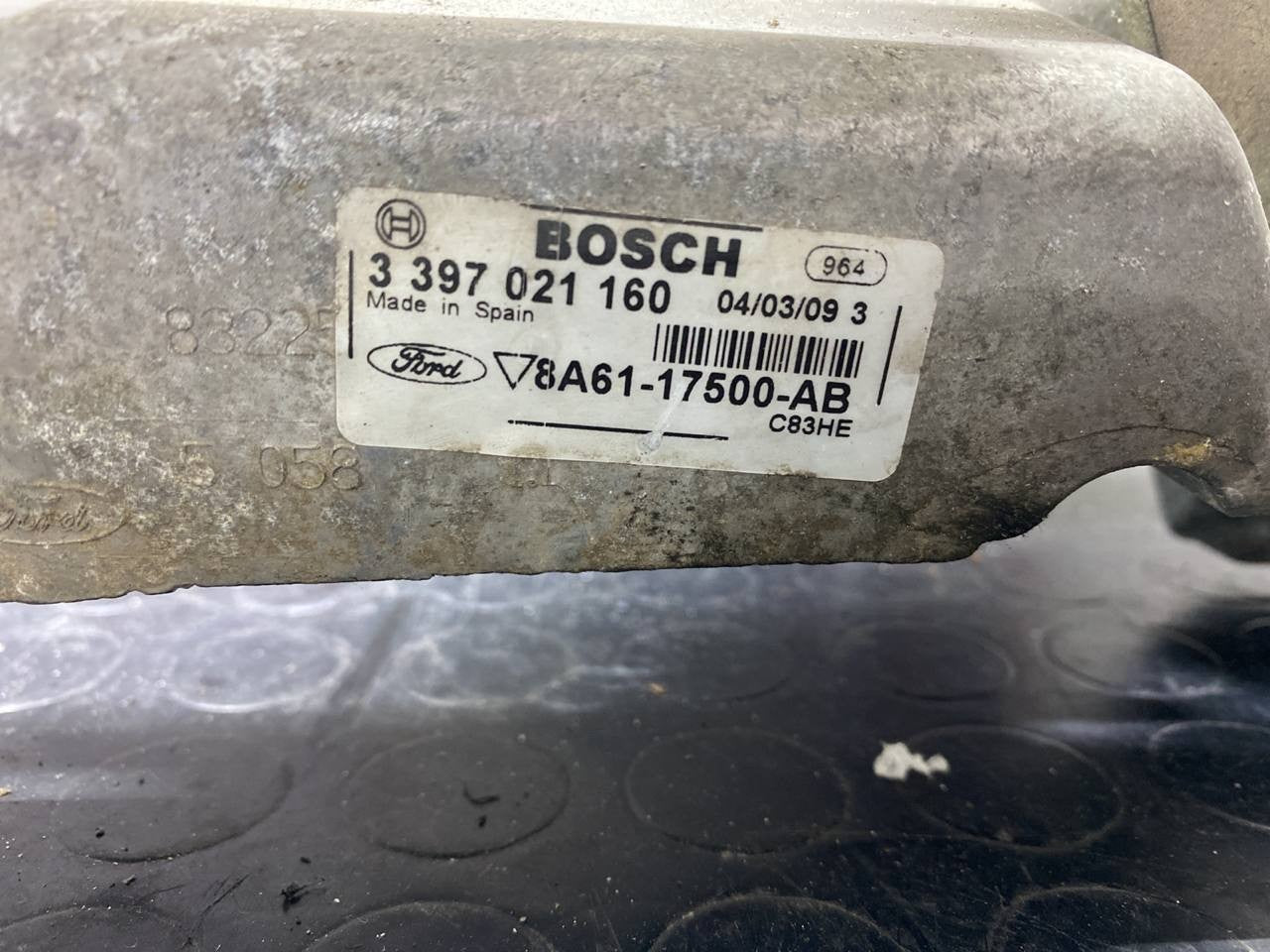 Motorino tergicristallo anteriore ford fiesta (2008-2017) cod:3397021160 8A61-17500-AB - F&P CRASH SRLS - Ricambi Usati