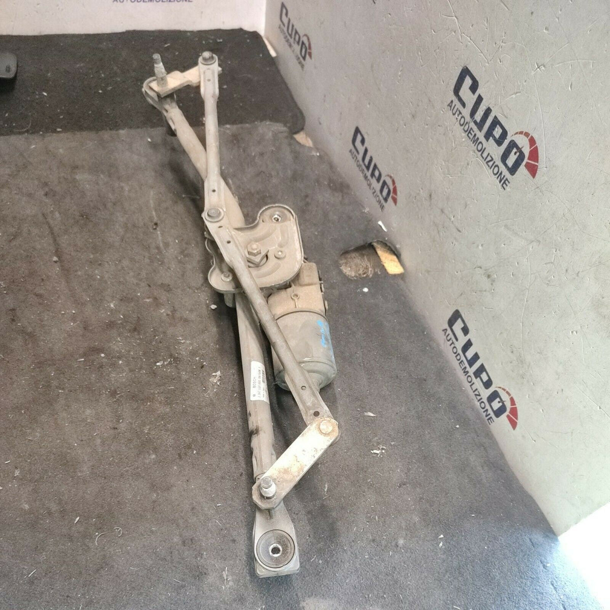 Front Wiper Motor Ford Mondeo Sw 2.0 Year 2004-2007 0390241702 - F&P CRASH SRLS - Used Parts