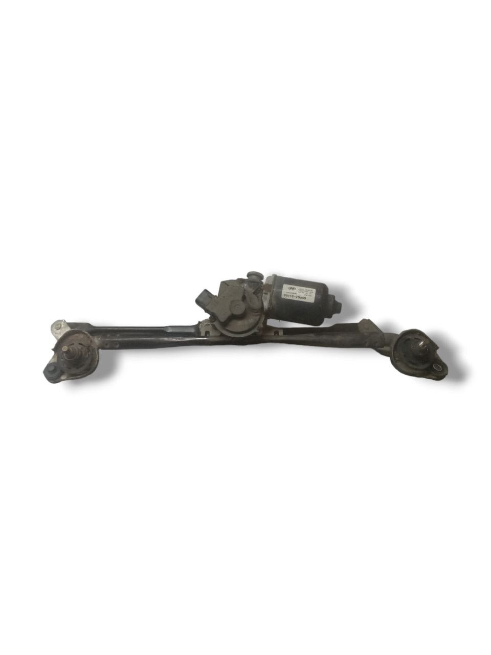 Front windshield wiper motor Hyundai Santa Fe (2011) code: 98110-2B000 - F&P CRASH SRLS - Used Parts