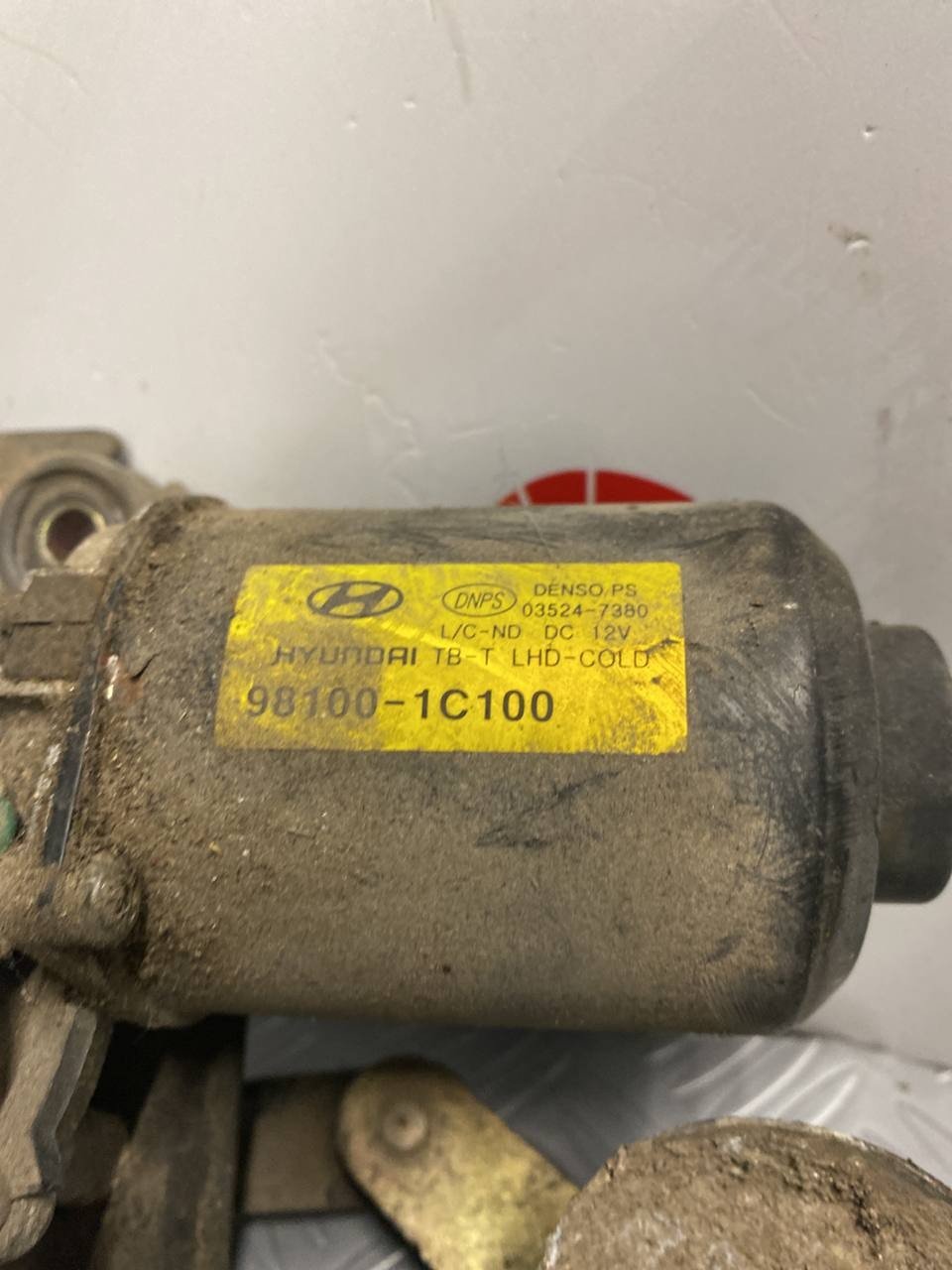 Front windshield wiper motor Hyundai Getz code:981001c100 - F&P CRASH SRLS - Used Parts