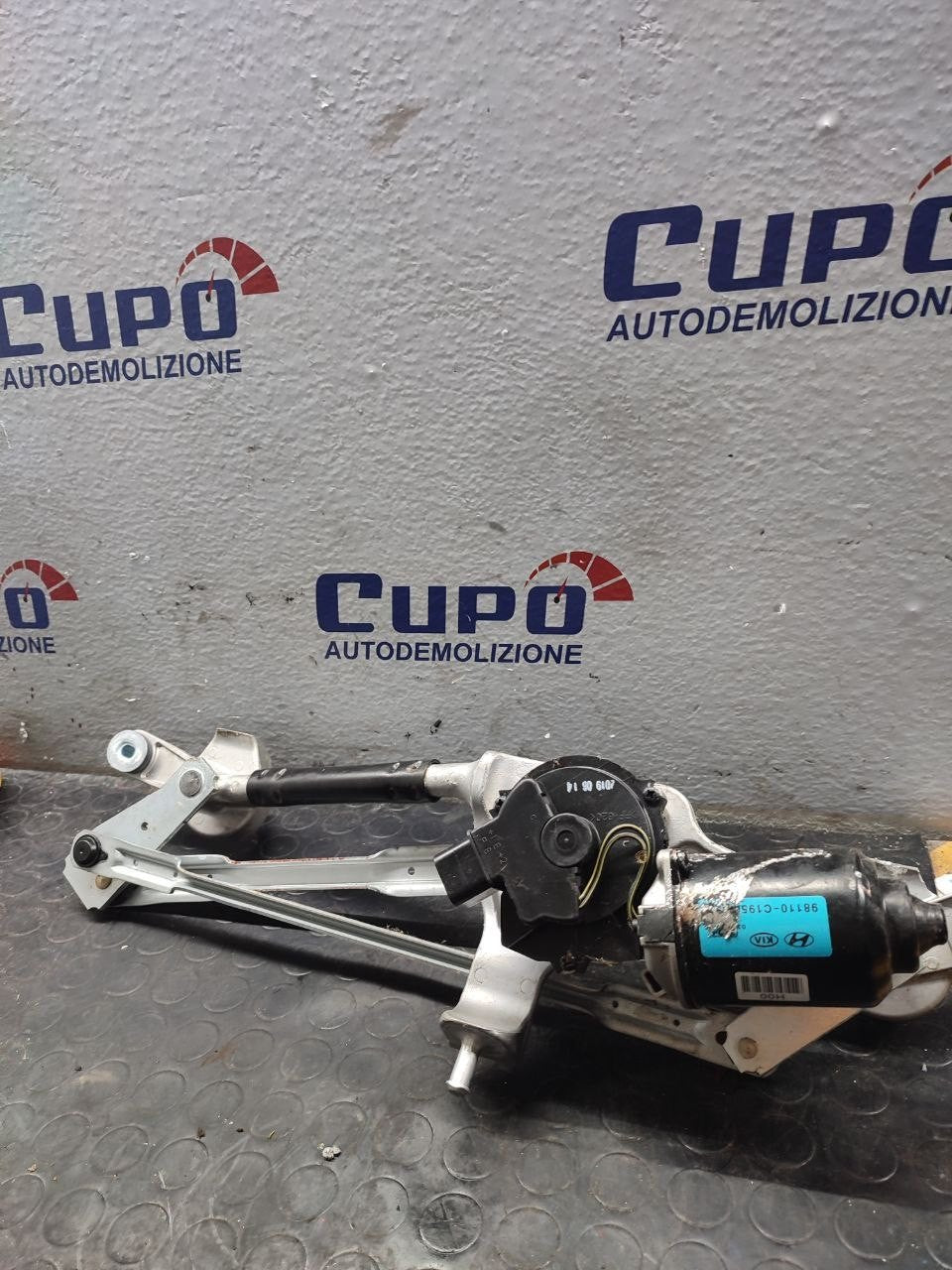 Motorino tergicristallo anteriore Kia Rio ( IV - 2018 ) cod 91110-C1950 - F&P CRASH SRLS - Ricambi Usati