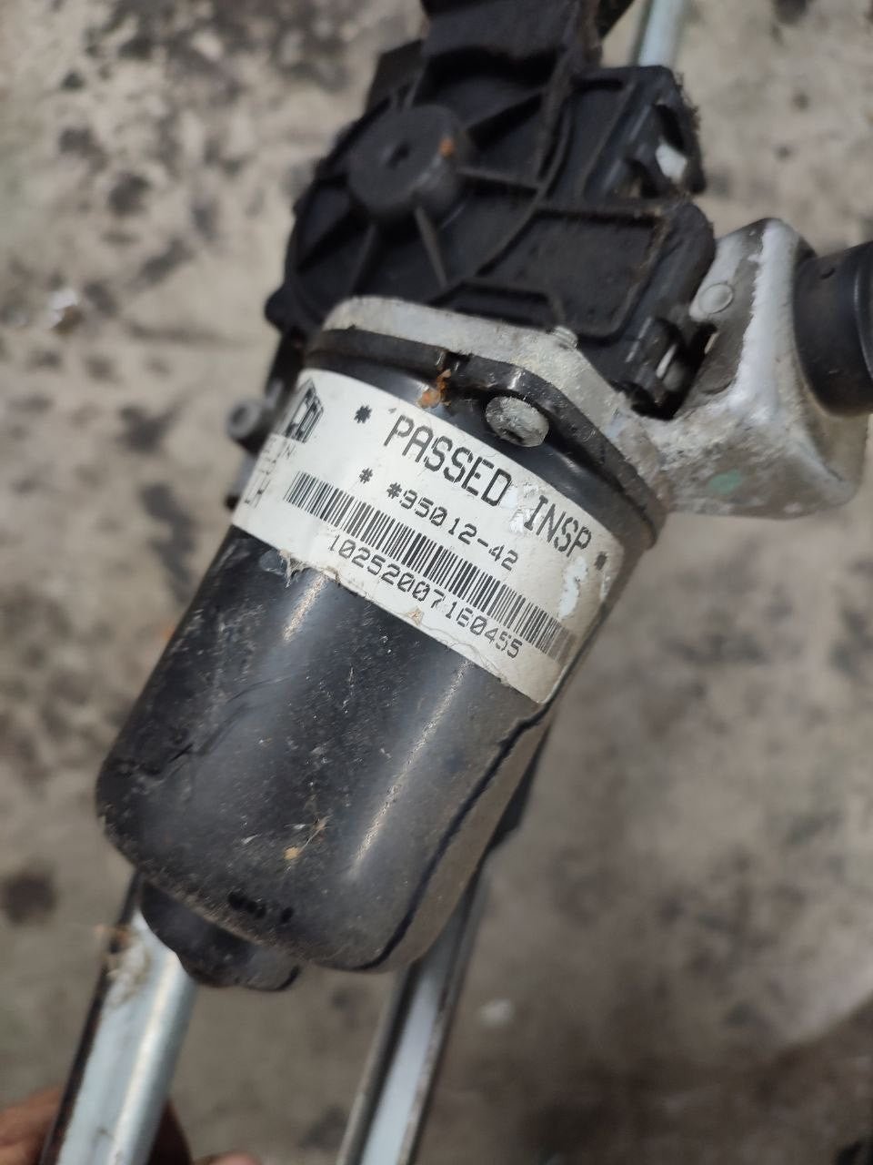 Front windshield wiper motor Land Rover Range Rover (2008 - L320) 2.7 tdv6 code 95012-42 - F&P CRASH SRLS - Used Parts