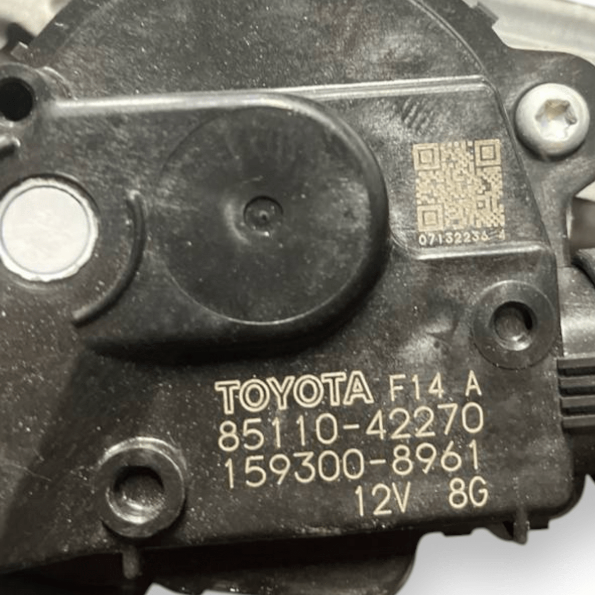 Front windshield wiper motor Lexus NX II (2021 - ) code: 85110 - 42270 - F&P CRASH SRLS - Used Parts