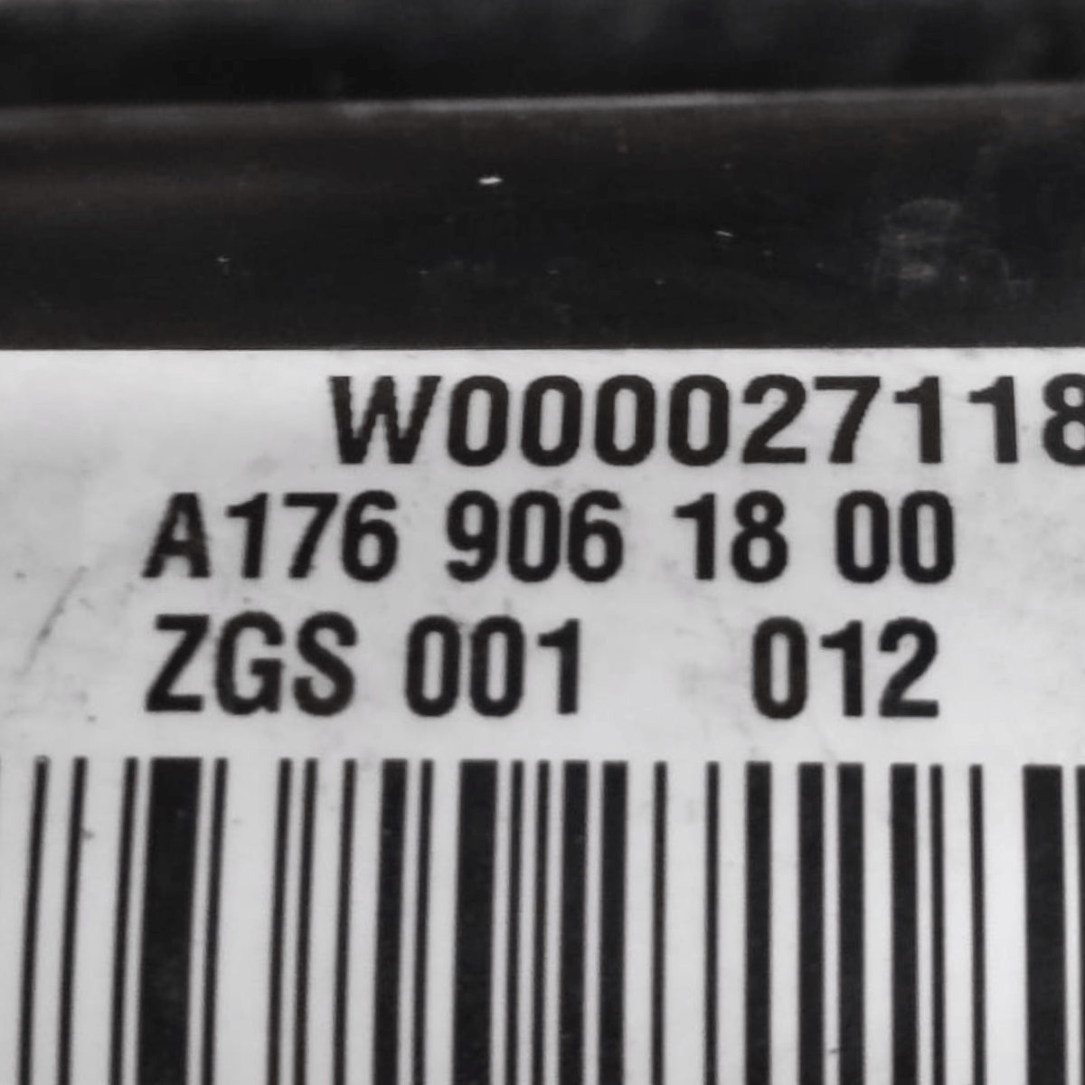 Front Windshield Wiper Motor Mercedes A-Class W176 CODE: A1769061800 (2012 - 2018) - F&P CRASH SRLS - Used Parts