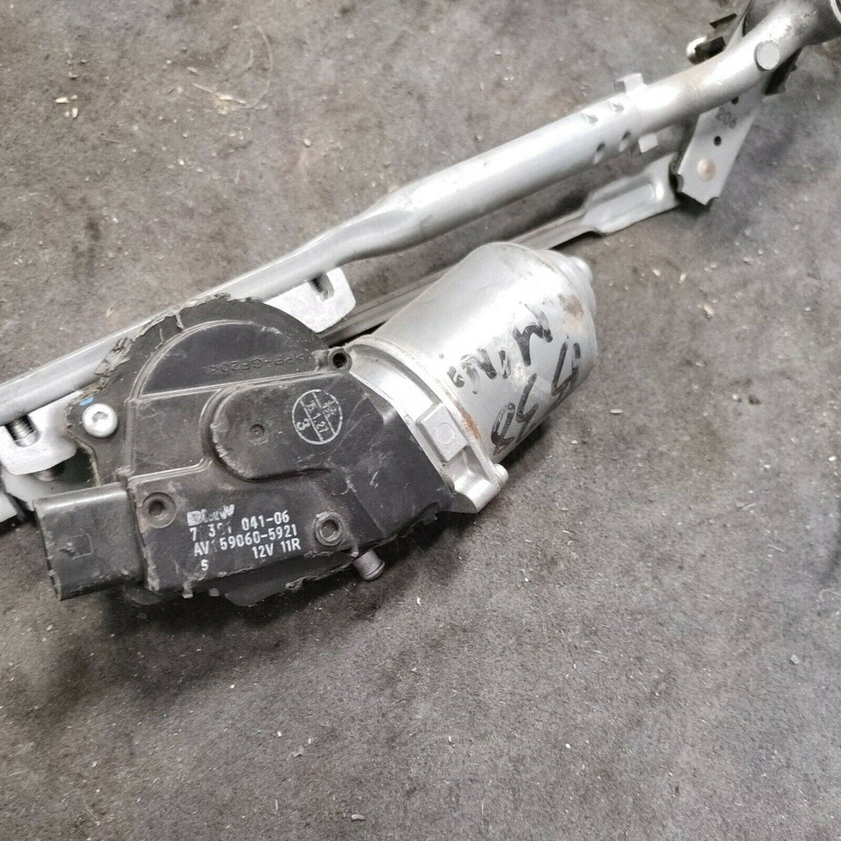 Front Windshield Wiper Motor Mini Cooper F56 3P From 2014 On 7301041-06 - F&P CRASH SRLS - Used Parts