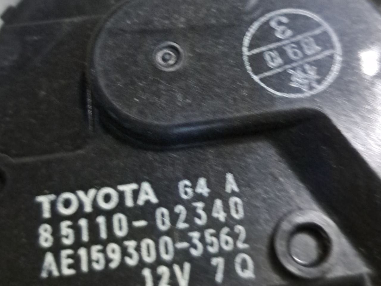 Motorino Tergicristallo anteriore Toyota Auris 1.8b (2018) COD:85110-02340 - F&P CRASH SRLS - Ricambi Usati