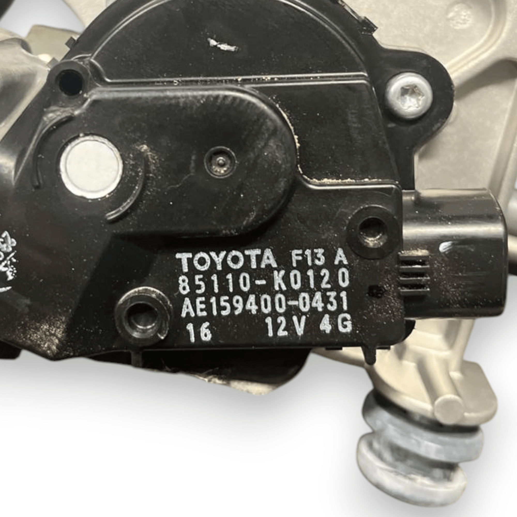 Motorino Tergicristallo anteriore Toyota Yaris Cross (2020 - ) cod: 85110 - K0120 - F&P CRASH SRLS - Ricambi Usati