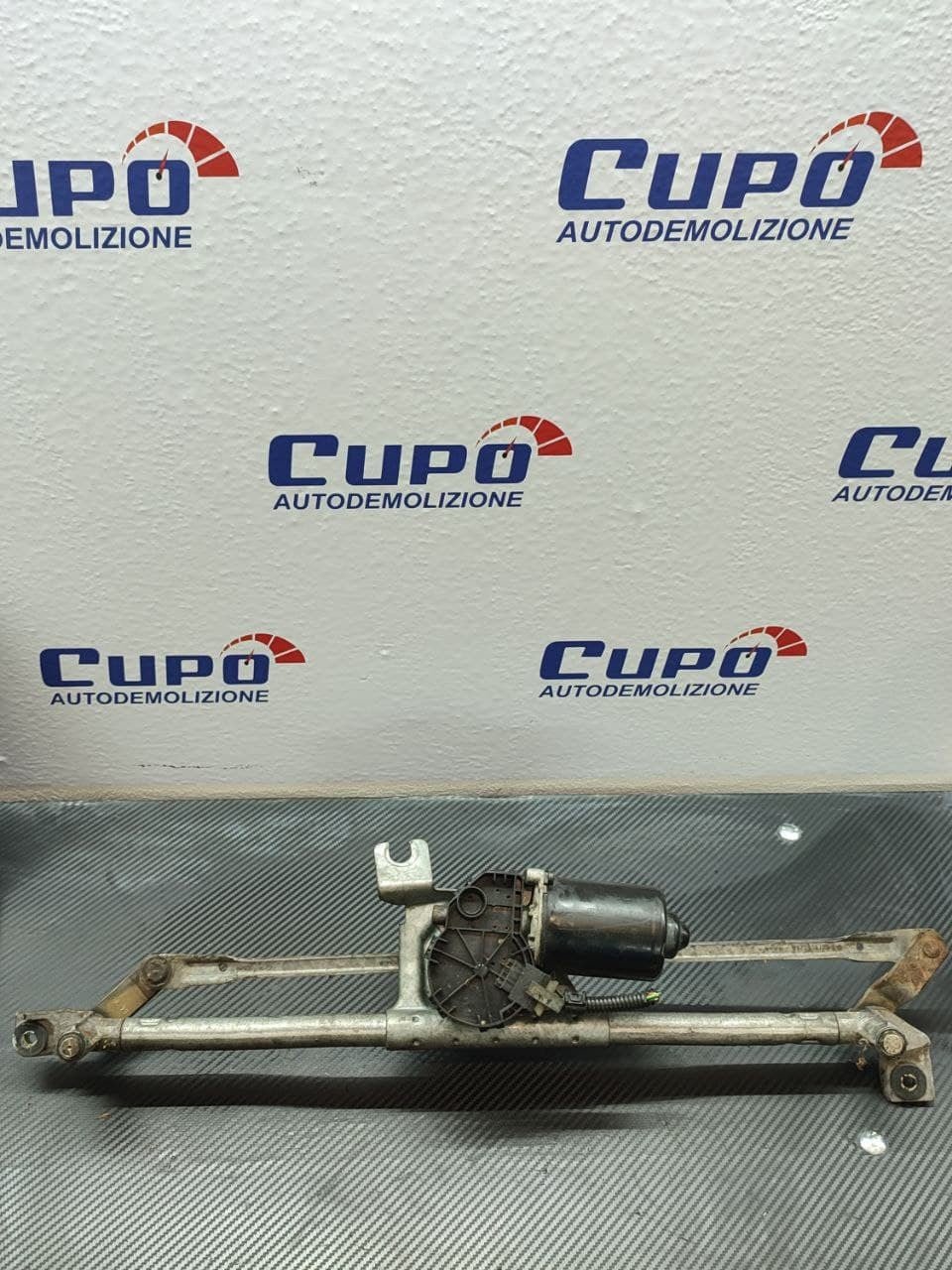 Front Windshield Wiper Motor Volkswagen Polo Cod:0390241178 - F&P CRASH SRLS - Used Parts