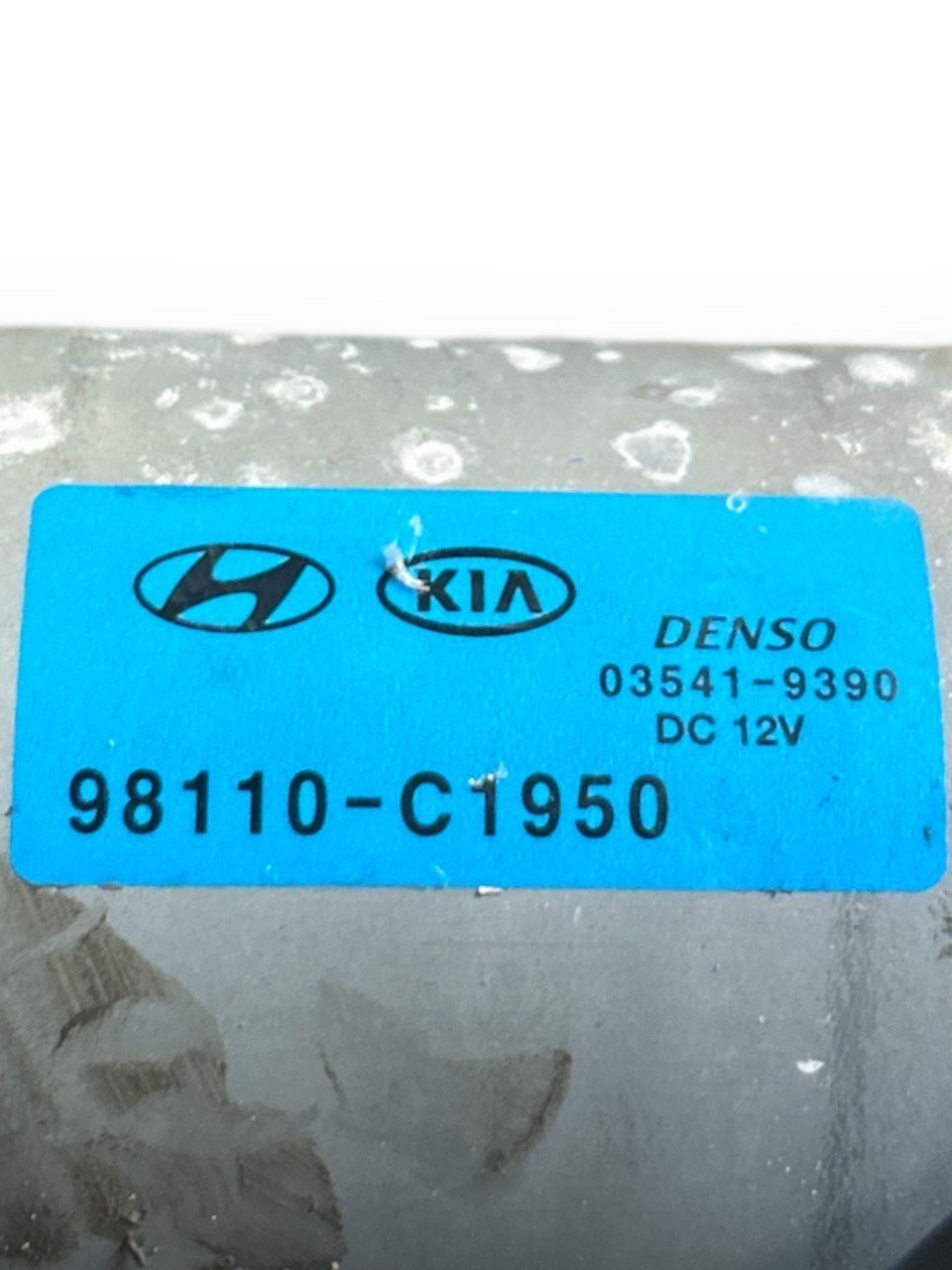Windshield Wiper Motor Hyundai Kona (2017 > ) code.98110 - C1950 - F&P CRASH SRLS - Used Parts