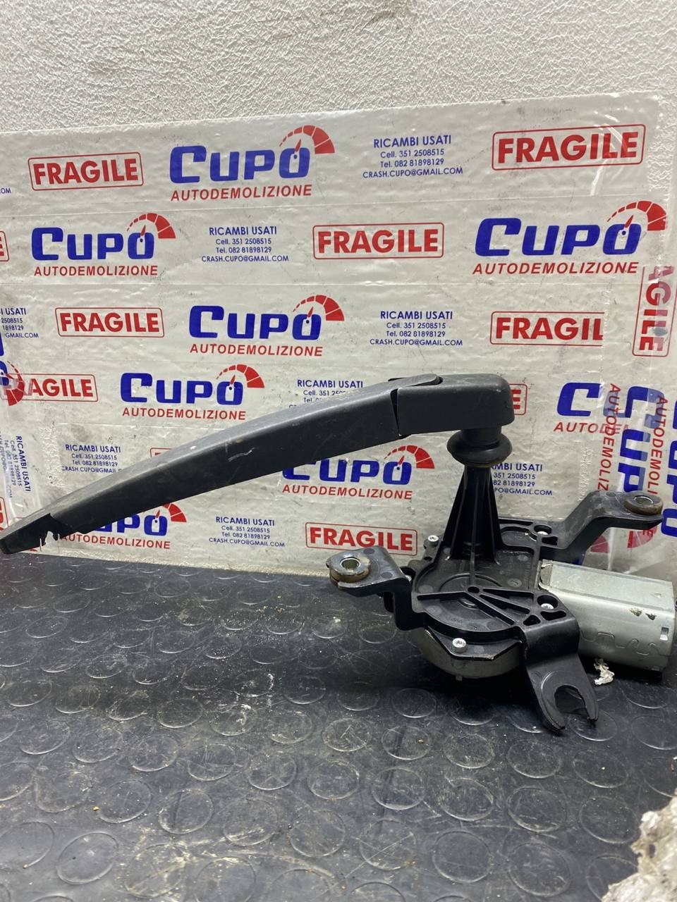 Rear windshield wiper motor Opel Insigna code: W000008967 - F&P CRASH SRLS - Used Parts