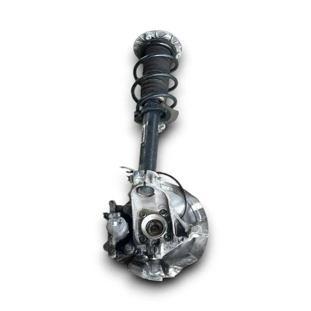 Dettaglio Mozzo ruota destro anteriore BMW Serie 2 Active Tourer F45 dal 2014 - foto 2