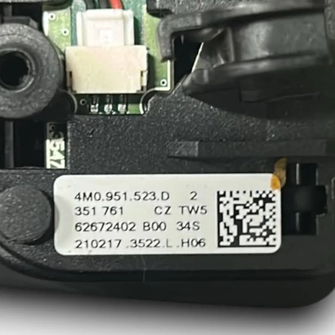 Dettaglio Palette cambio Audi A4 8W 2015–2019 cod. 4M0951523D - foto 3