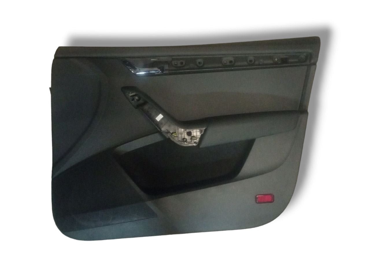 Right front door inner panel (dx) Black Skoda Octavia (2018) - F&P CRASH SRLS - Used Spare Parts