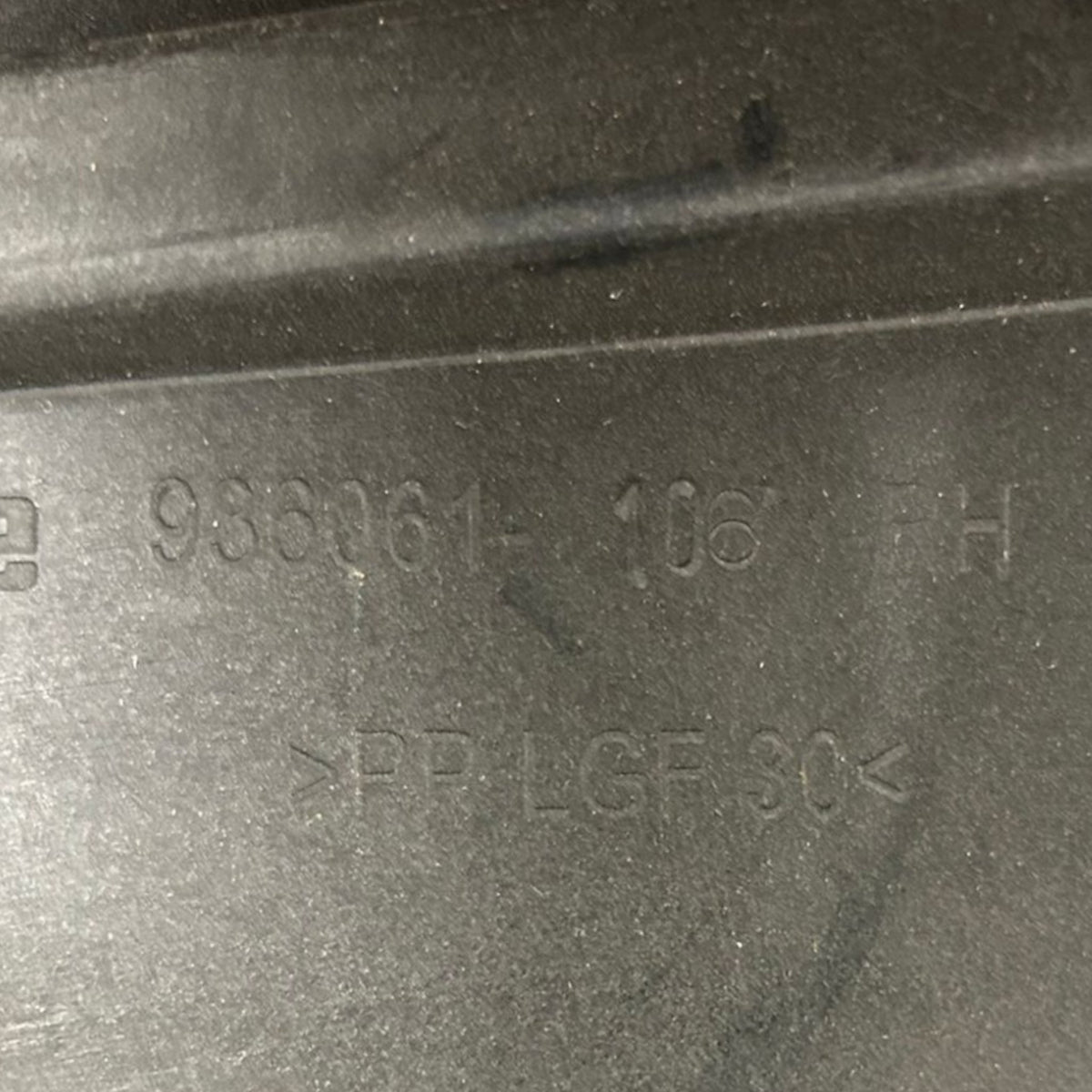 Pannello Porta Anteriore Destra Mercedes Benz Classe S (W222) cod.936061106 (2013 > 2020) - F&P CRASH SRLS - Ricambi Usati