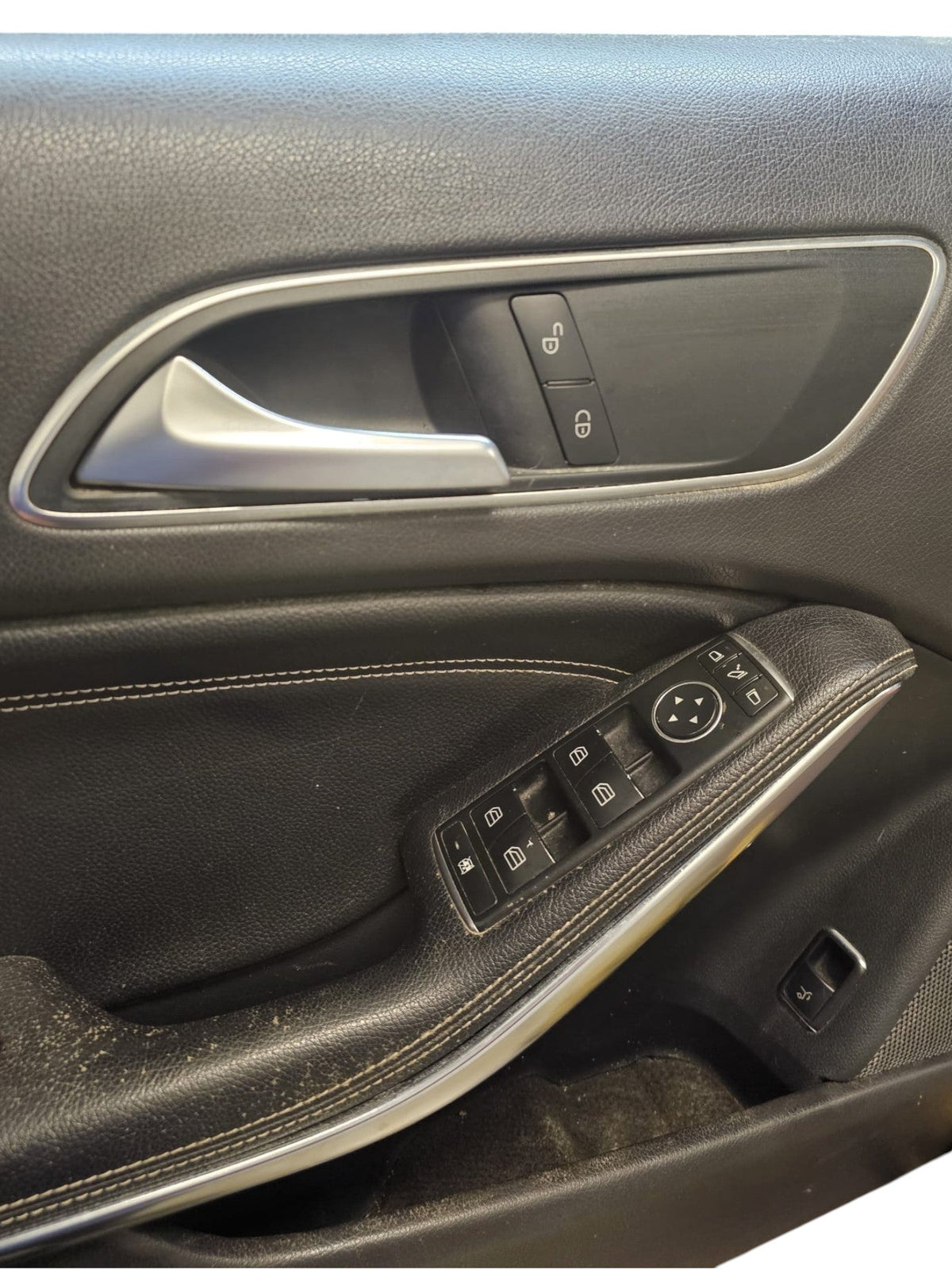 Pannello Porta Anteriore Sinistro Mercedes GLA X156 Cod:A1767202300 (2013 - 2019) - F&P CRASH SRLS - Ricambi Usati