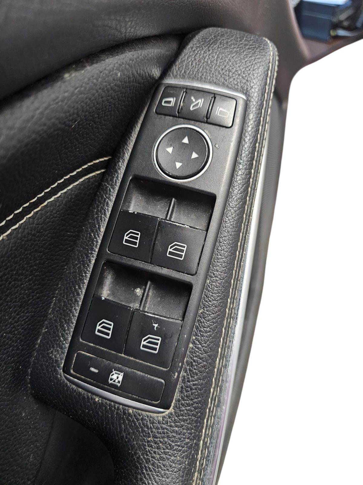 Pannello Porta Anteriore Sinistro Mercedes GLA X156 Cod:A1767202300 (2013 - 2019) - F&P CRASH SRLS - Ricambi Usati