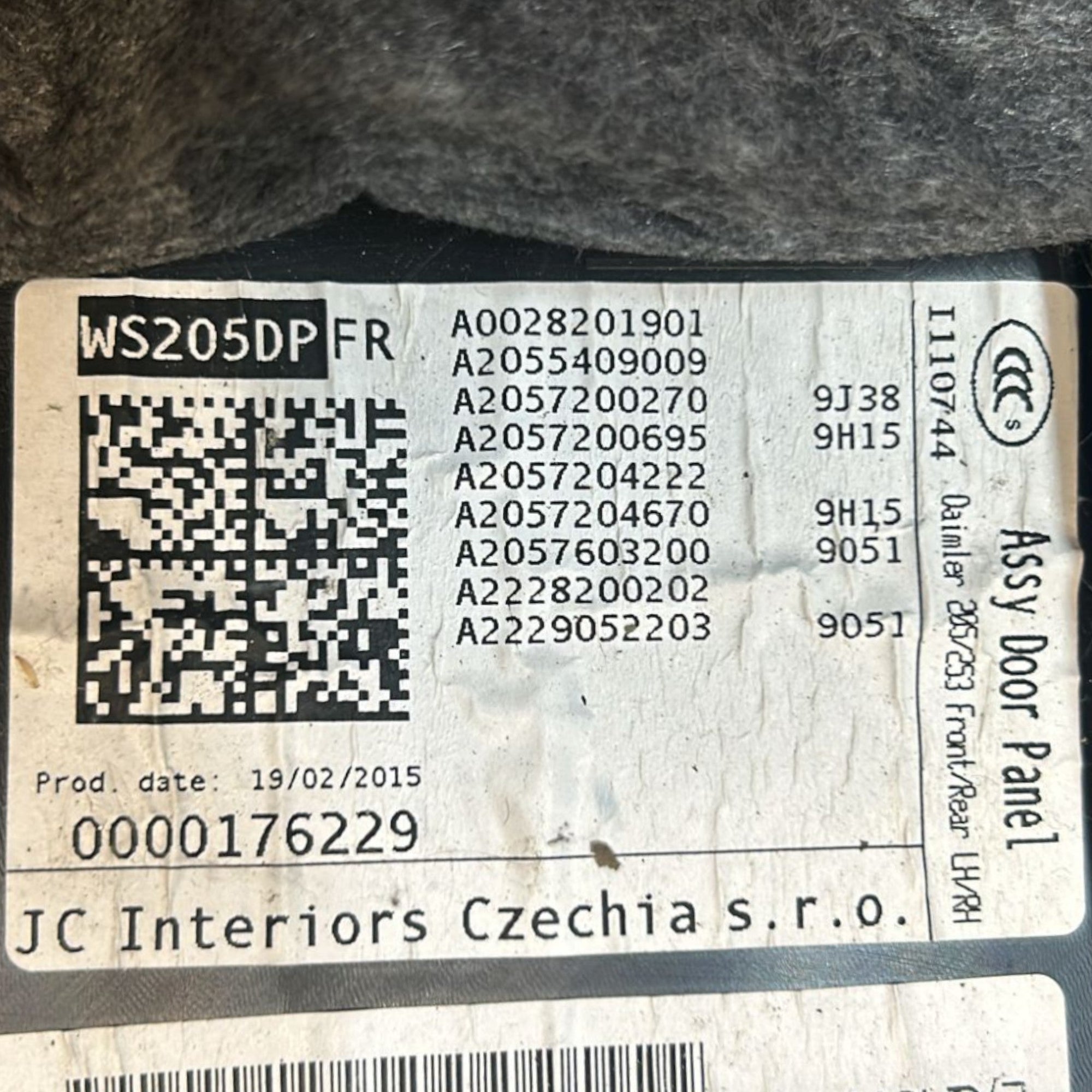 Pannello Porta Interno Anteriore Destro Mercedes Benz Classe C (W205) cod.A2057200270 (2014 > 2021) - F&P CRASH SRLS - Ricambi Usati