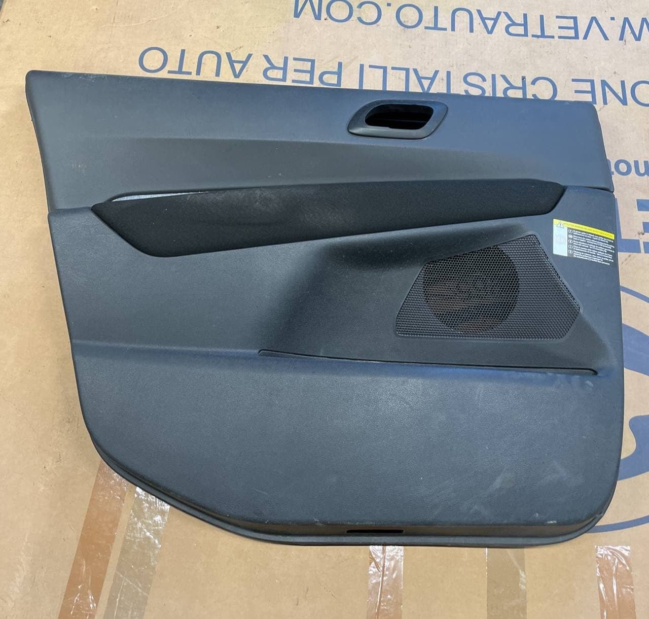 Pannello portiera anteriore sinistra Peugeot 5008 96830383ze 2012 - F&P CRASH SRLS - Ricambi Usati