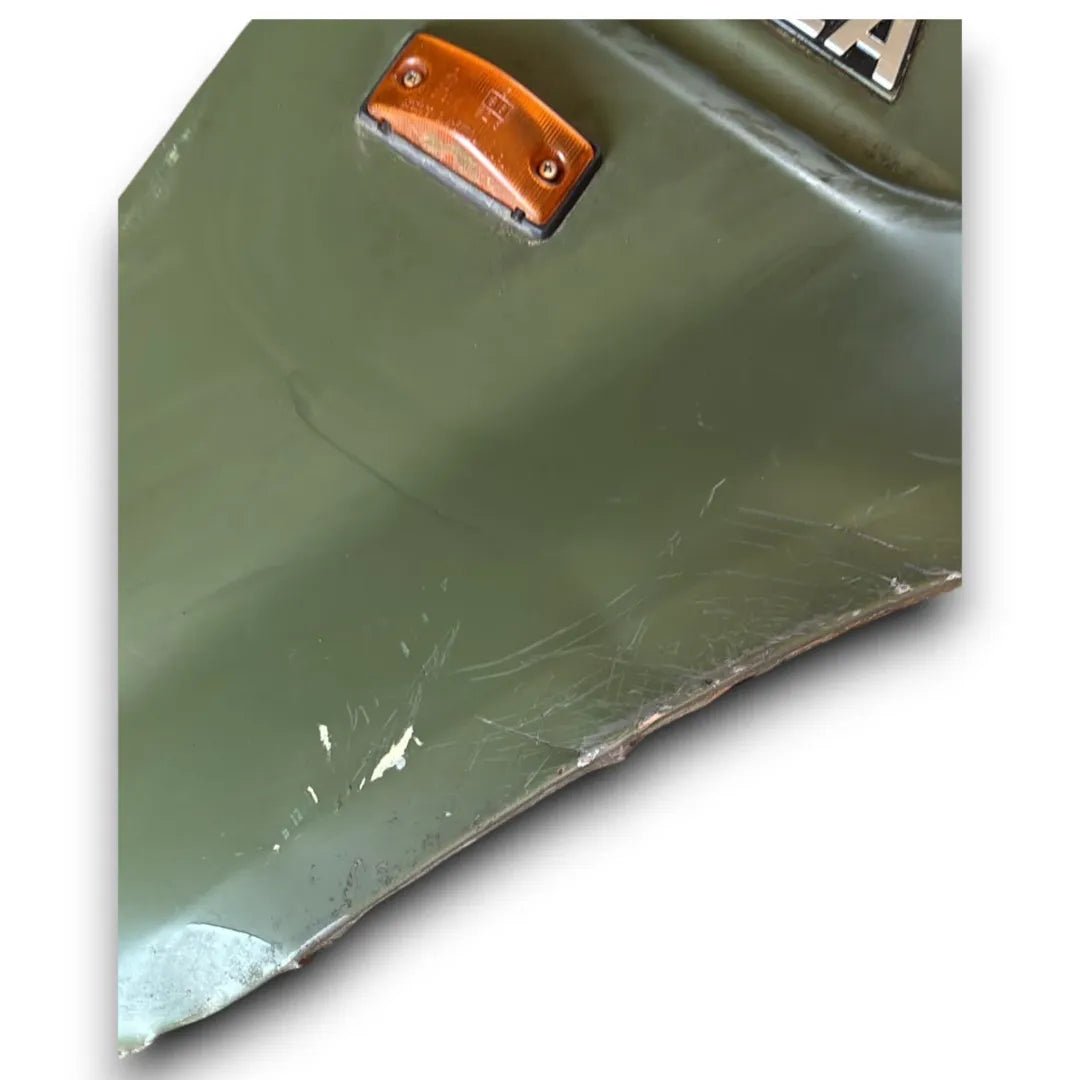 Dettaglio Parafango anteriore destro Daihatsu Feroza 1996–1999 OEM 5381187624000 - foto 2