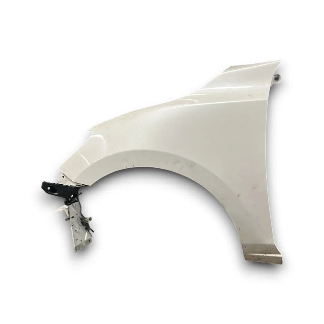 Parafango anteriore sinistro Mazda 2 3ª Serie 2014–2020 OEM DA6A52211