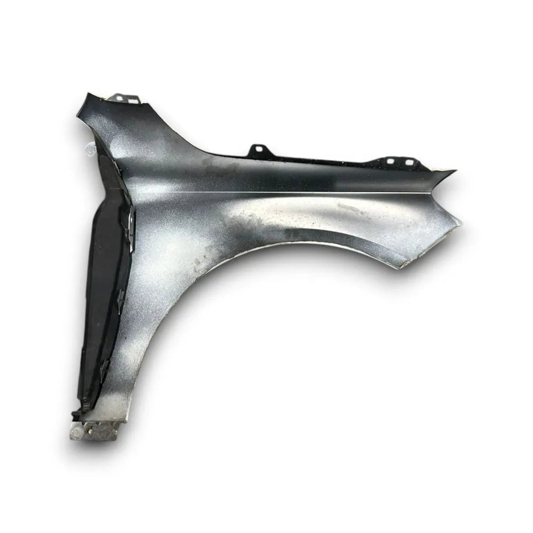 Dettaglio Parafango anteriore sinistro Mercedes-Benz Classe A W176 2012–2015 OEM A1768810101 - foto 2