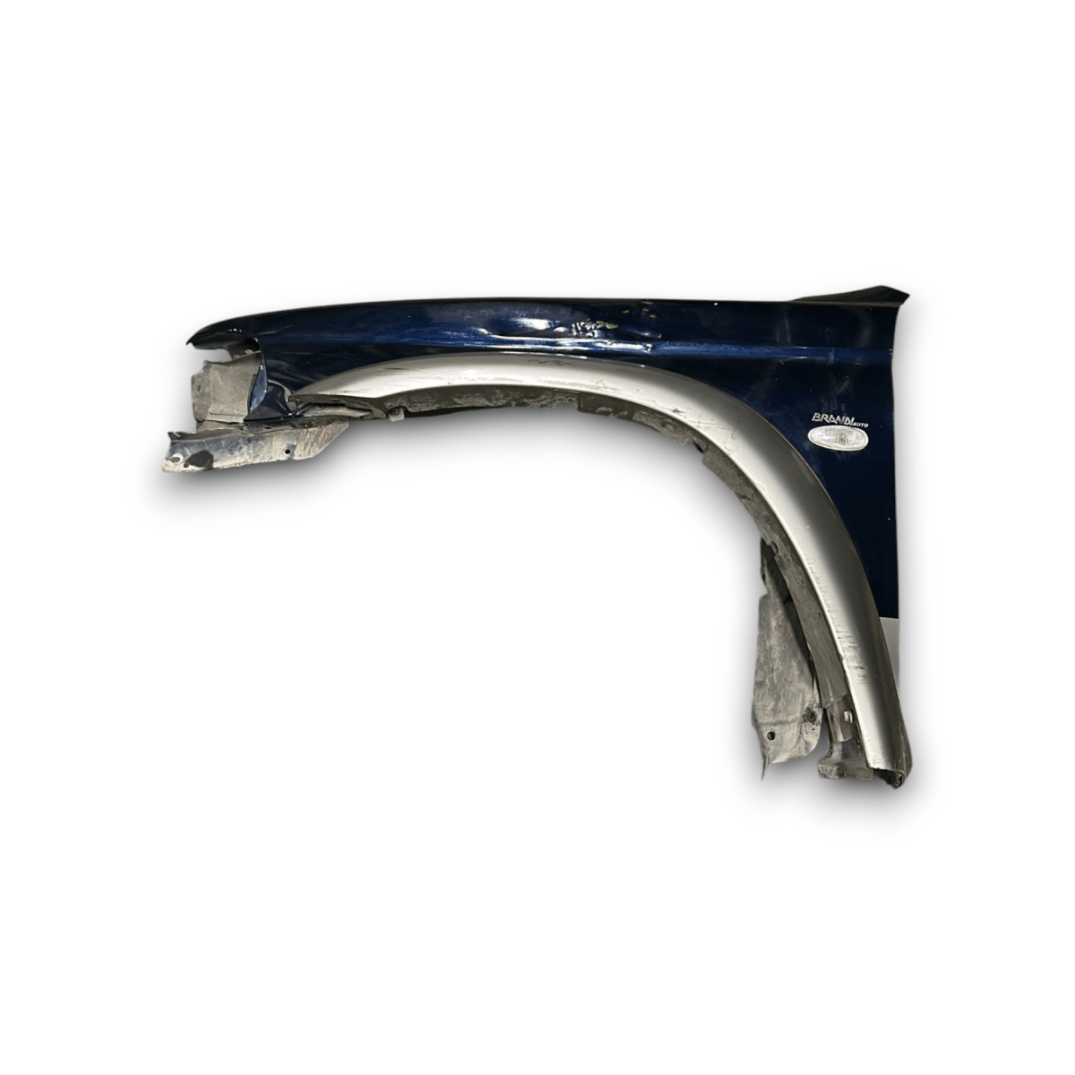 Parafango anteriore sinistro mitsubishi pajero sport (2004 > 2008) - F&P CRASH SRLS - Ricambi Usati