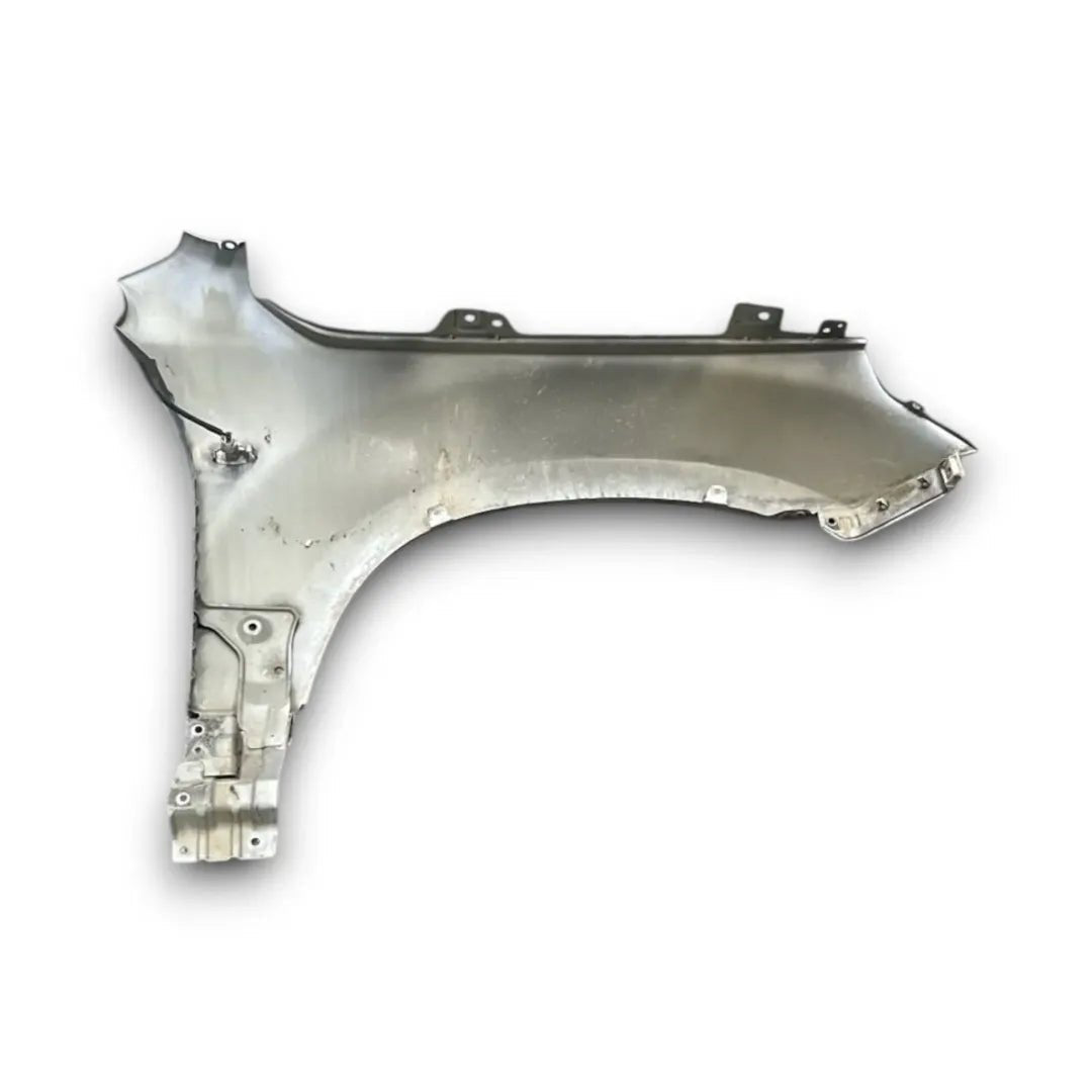 Dettaglio Parafango anteriore sinistro Suzuki Grand Vitara 2005–2012 OEM 5770065810000 - foto 2