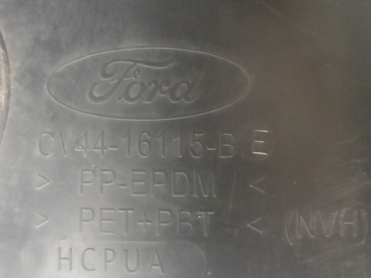 Parasassi Interno anteriore sinistro Ford Kuga (2018) cod: CV4416115 - F&P CRASH SRLS - Ricambi Usati
