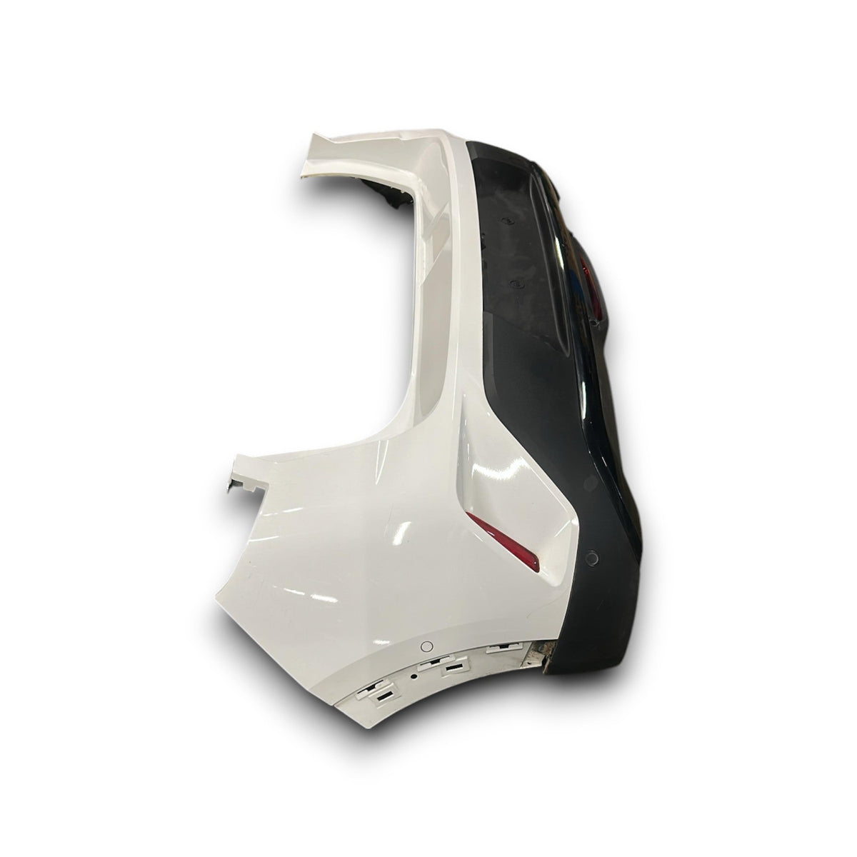 Paraurti Posteriore Bianco Peugeot 308 III (2021 > ) + Sensori Di Parcheggio E Telecamera - F&P CRASH SRLS - Ricambi Usati