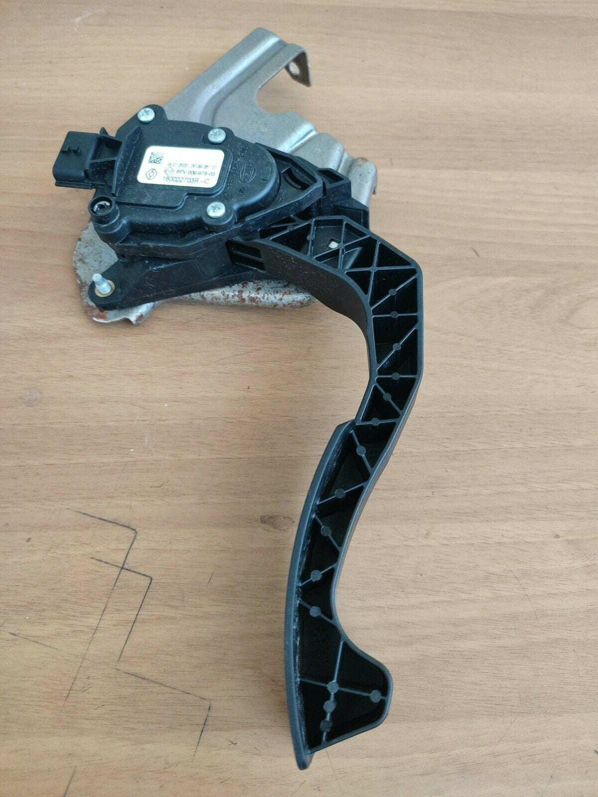 Pedale Acceleratore Elettrico Dacia Sandero Stepway 2008-2010 180022703R - F&P CRASH SRLS - Ricambi Usati