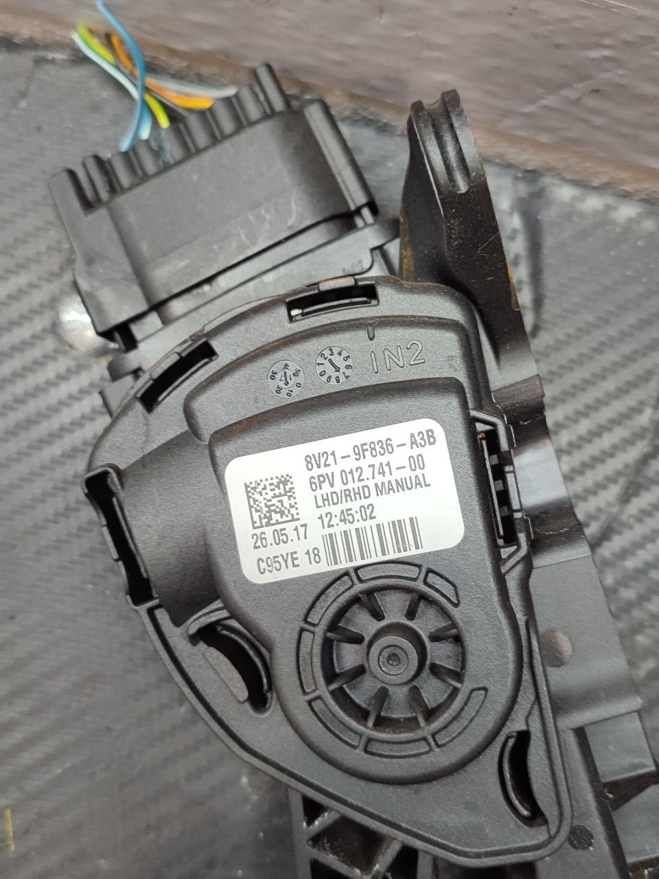 Pedale acceleratore Ford Ecosport cod 8v21-9f836-a3b - F&P CRASH SRLS - Ricambi Usati