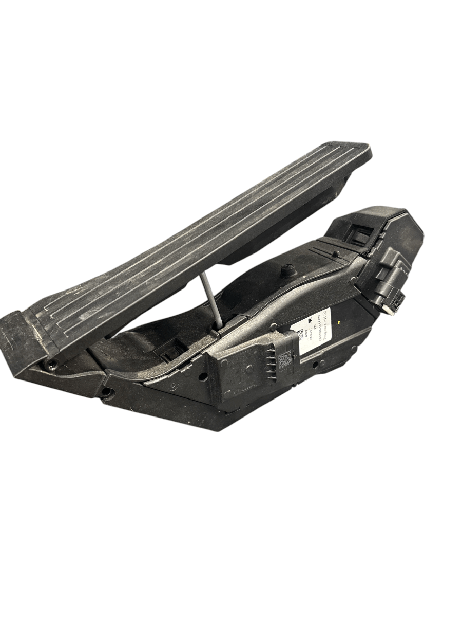 Accelerator pedal Mercedes - Benz Eqc (2019 - 2023) code:a2533001900 - F&P CRASH SRLS - Used Parts