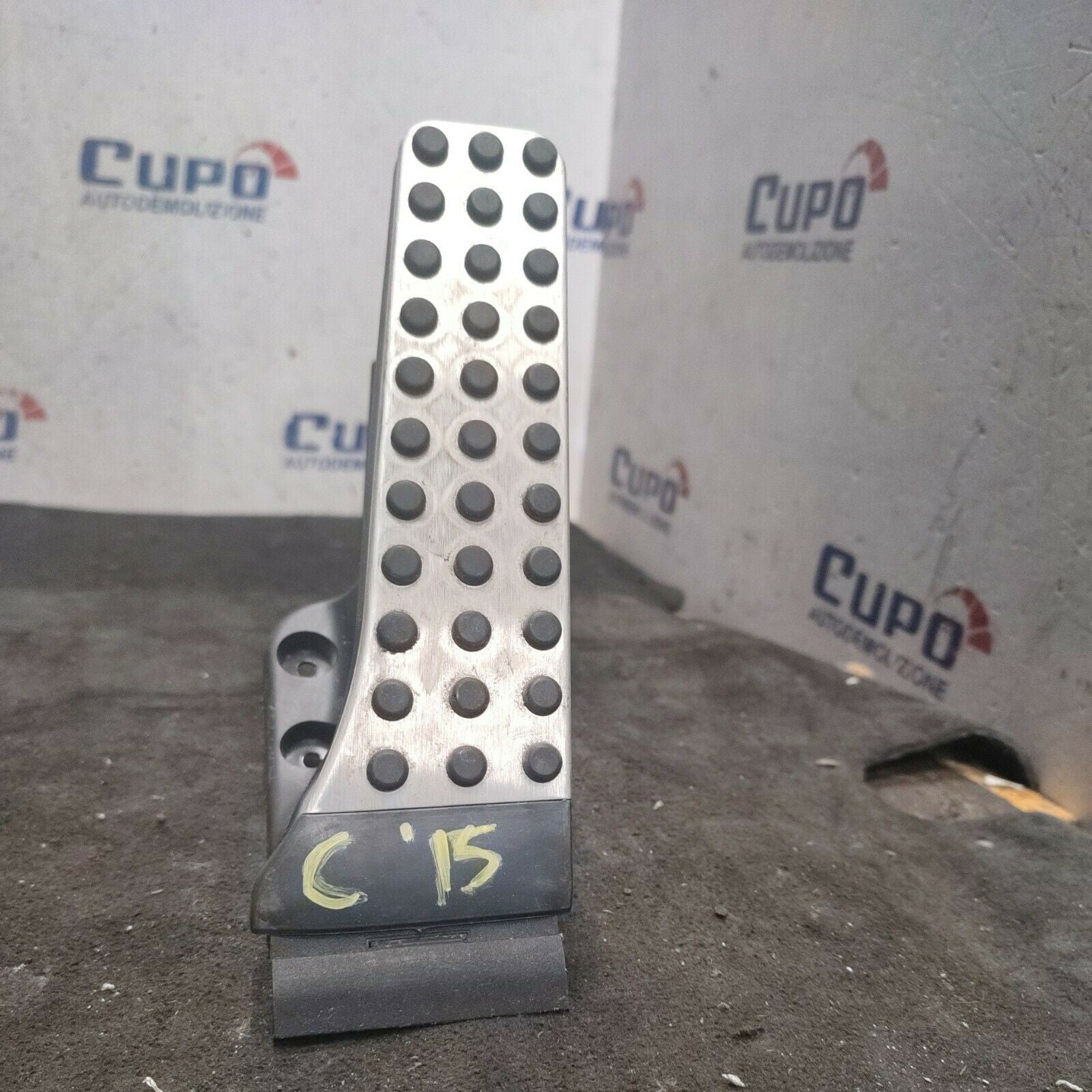 ACCELERATOR PEDAL MERCEDES CLASS C W205 FROM (2014 onwards) 2053000104 - F&P CRASH SRLS - Used Parts