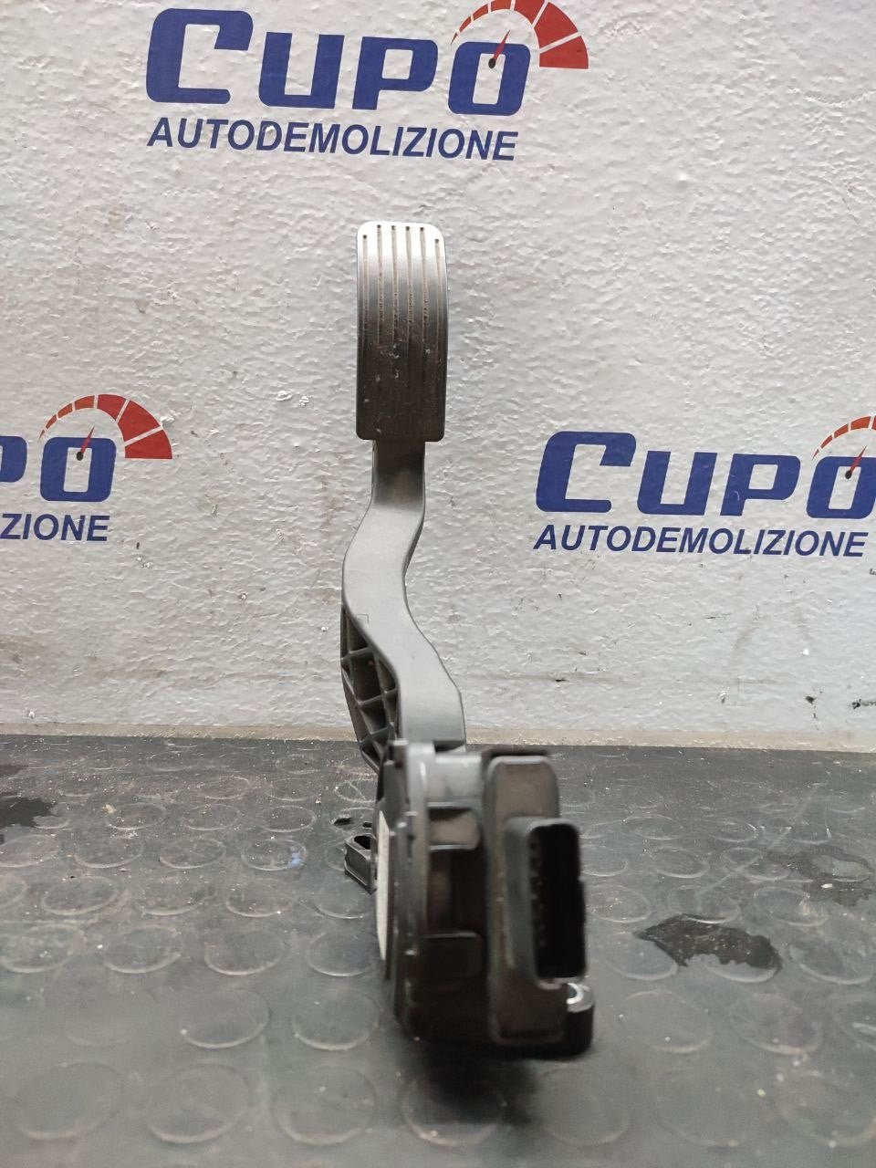 Pedale Acceleratore PEUGEOT 207 1.6 hdi cod: 6pv00994900 - F&amp;P CRASH SRLS - Ricambi Usati